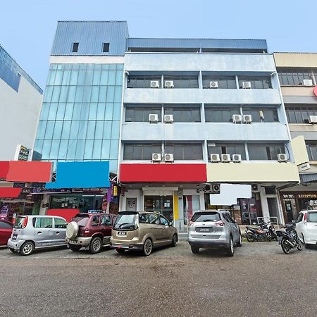 Oyo 90544 M&H Hotel Pengerang Exterior foto