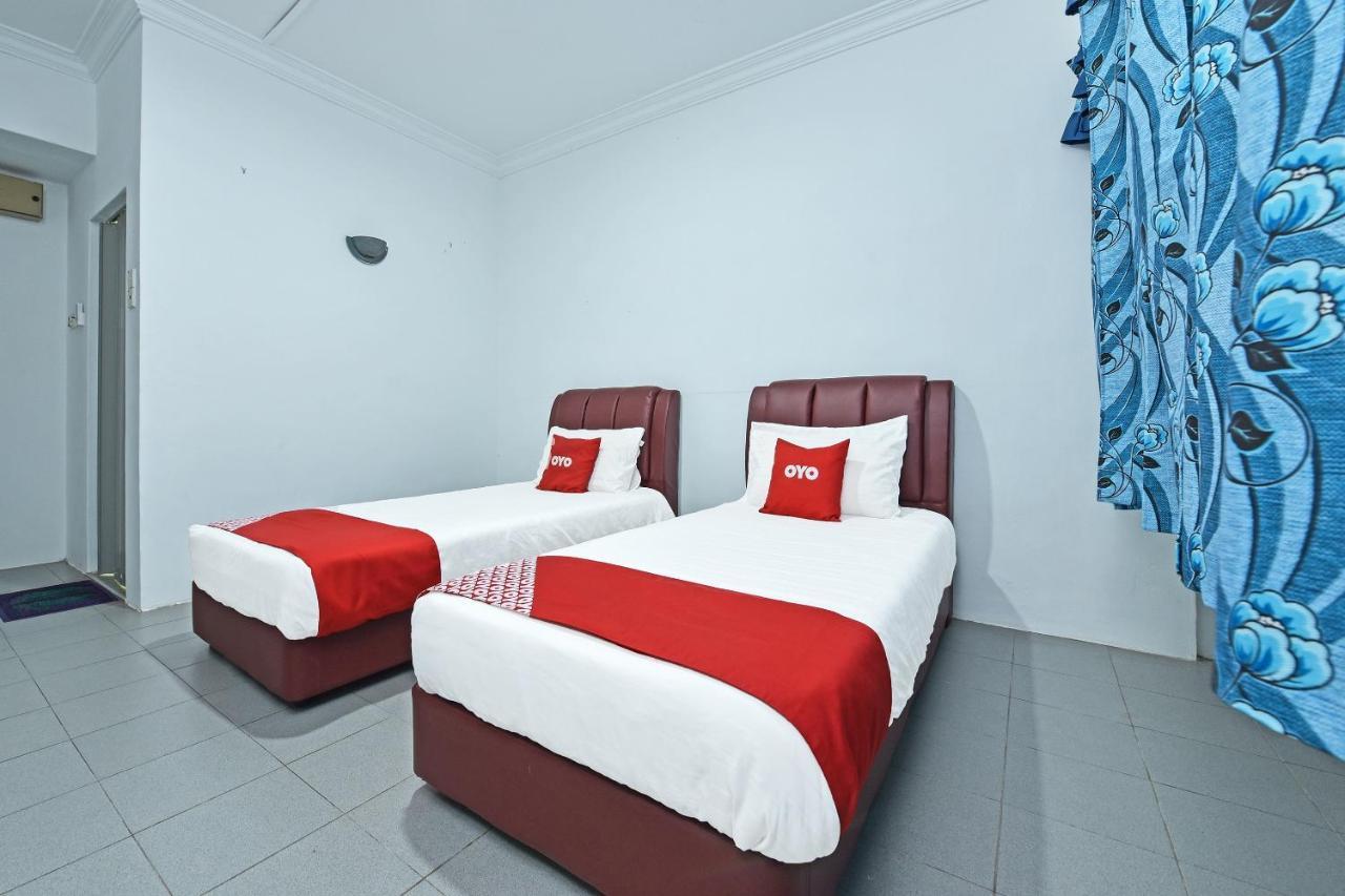 Oyo 90544 M&H Hotel Pengerang Exterior foto